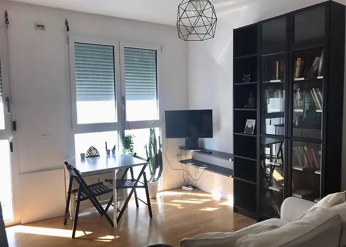 Comodo Bilocale Nuovo Διαμέρισμα *